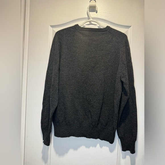 305- J Crew 100% lambs wool crew neck sweater - Picture 7 of 11